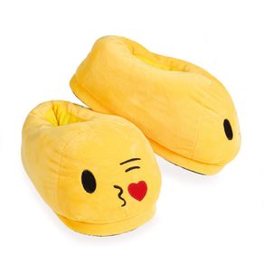 pantufa-emoji-piscada-coracao-principal pantufa-emoji-piscada-coracao-principal