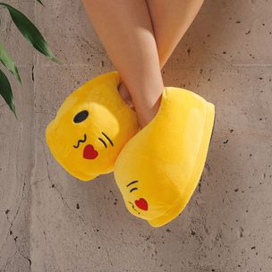 pantufa-emoji-piscada-coracao-pe