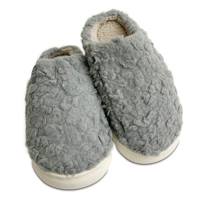 chinelo-pantufa-nuvem-eloise-cinza-principal.jpg