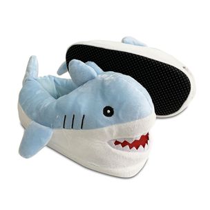 pantufa-tubarao-azul-solado.jpg