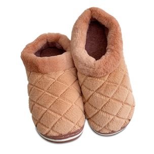 pantufa-bota-feminina-andreia-salmao-principal.jpg